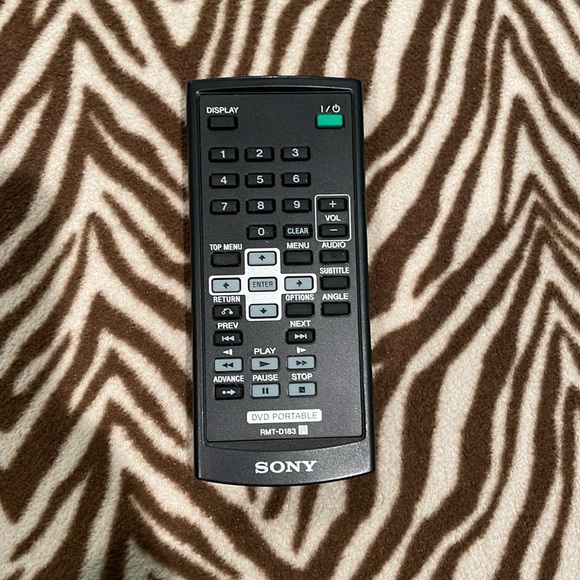 SONY Portable DVD player with 8” Widescreen LCD - Picture 5 of 7